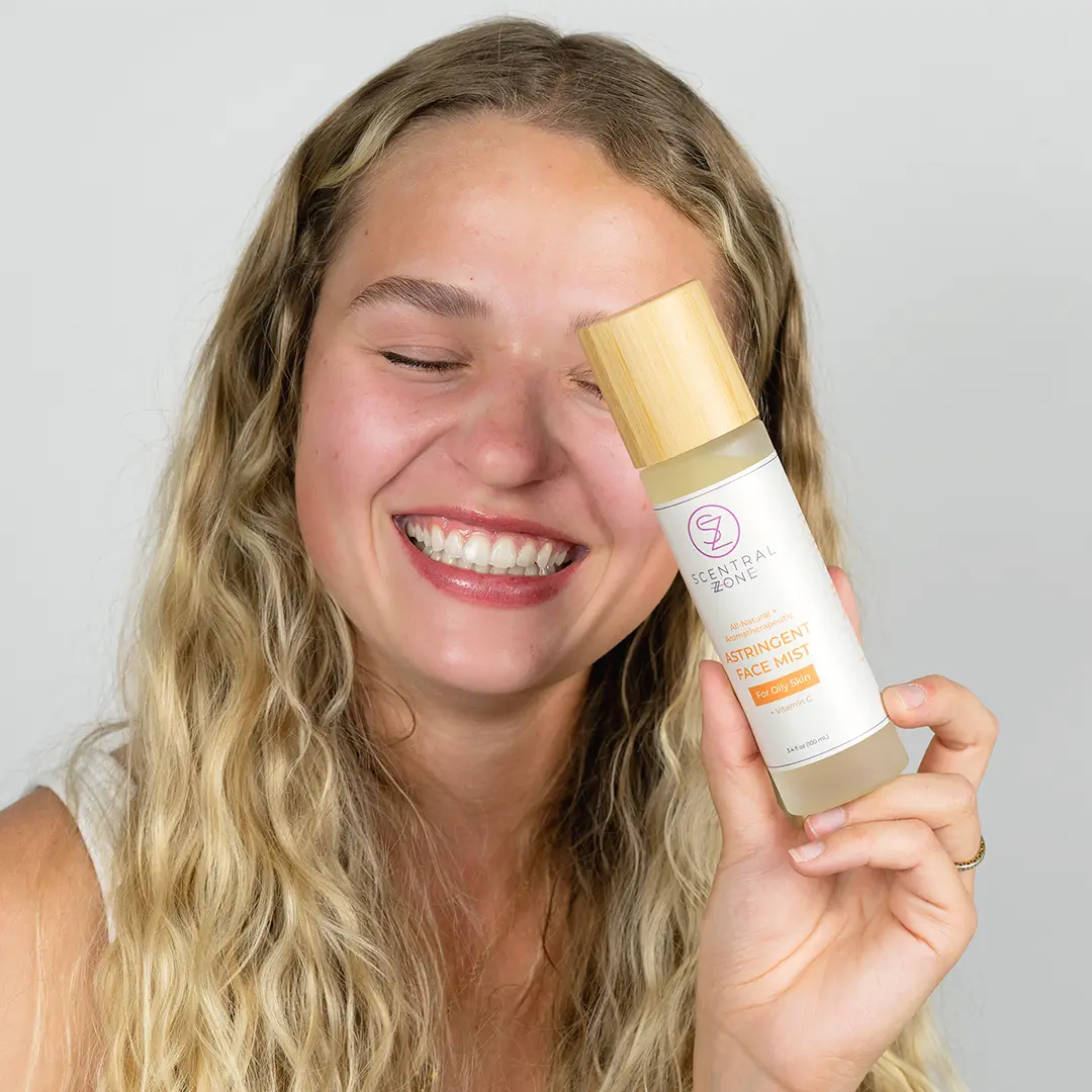Astringent Face Mist image 4